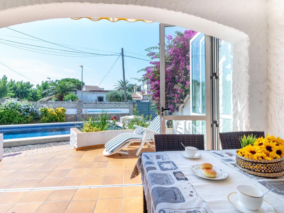 Holiday Home Casa D'Ibis By Interhome Empuriabrava Exterior photo