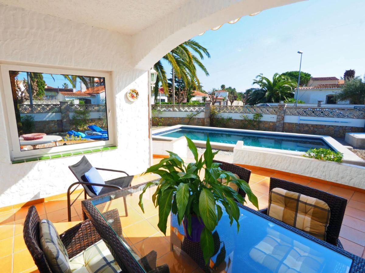 Holiday Home Casa D'Ibis By Interhome Empuriabrava Exterior photo